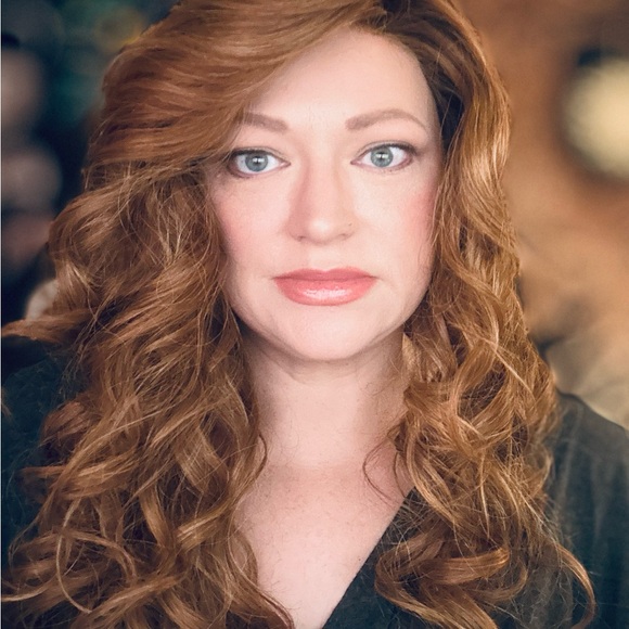 Meet your Posher, Jennifer - Picture 3 of 12